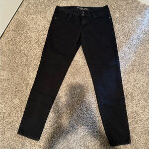 Womens Rue 21 Black Skinny Jeggings

Black

Size 7/8 Short